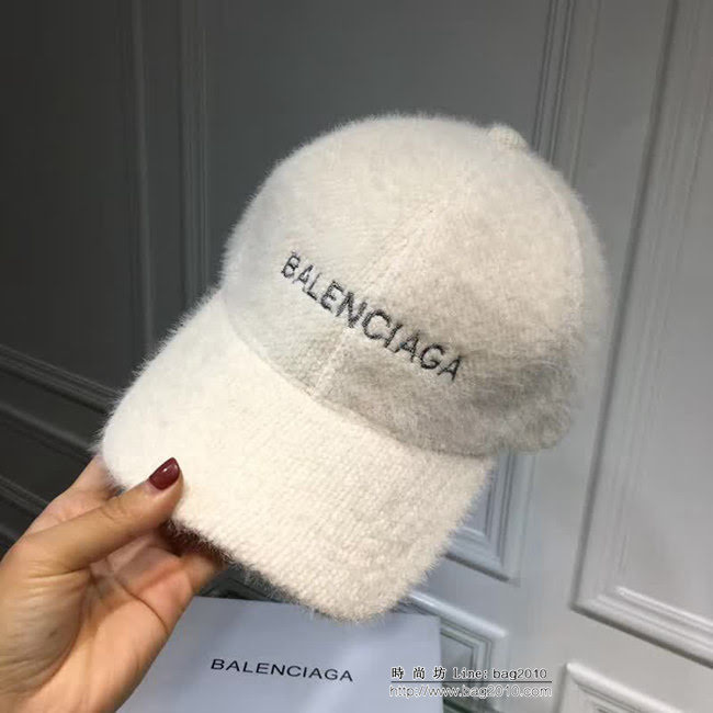 BALENCIAGA巴黎世家 秋冬款水貂絨鴨舌帽 男女同款 LLWJ8055